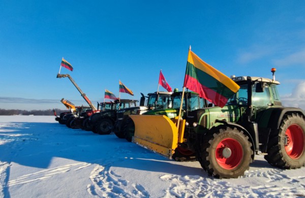 Sostinės centrą 4 dienas blokuos traktoriai: socialiniuose tinkluose išplito ūkininkų įspėjimas gyventojams