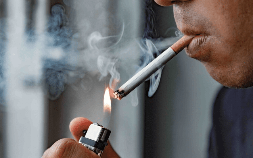 Europoje įsibėgėja iniciatyva išvis uždrausti tabako gaminius: dalis gyventojų rūkyti nebegalėtų niekada